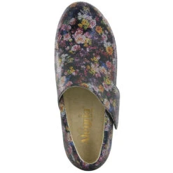 Qin In Garland Print -Ecco Shoe Store 689 3 f4a4c236 83e2 4dfb 8c0f 93dfda392de7