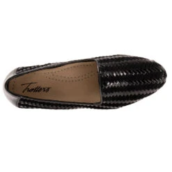 Trotters Liz III Slip-On Black/Black Patent (Women's) -Ecco Shoe Store Blk 9 84d748df 8990 44bc a2ba 9ccdfe47337b