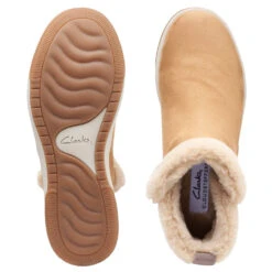 Clarks Breeze Fur Bootie Tan (Women's) 13 Clarks Breeze Fur Bootie Tan (Women's) -Ecco Shoe Store Tan 7 b5a6aa96 4271 4e79 b806 3a2350398004