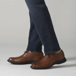 Clarks Kempton Run Lace-Up Tan (Men's) -Ecco Shoe Store Tan 8